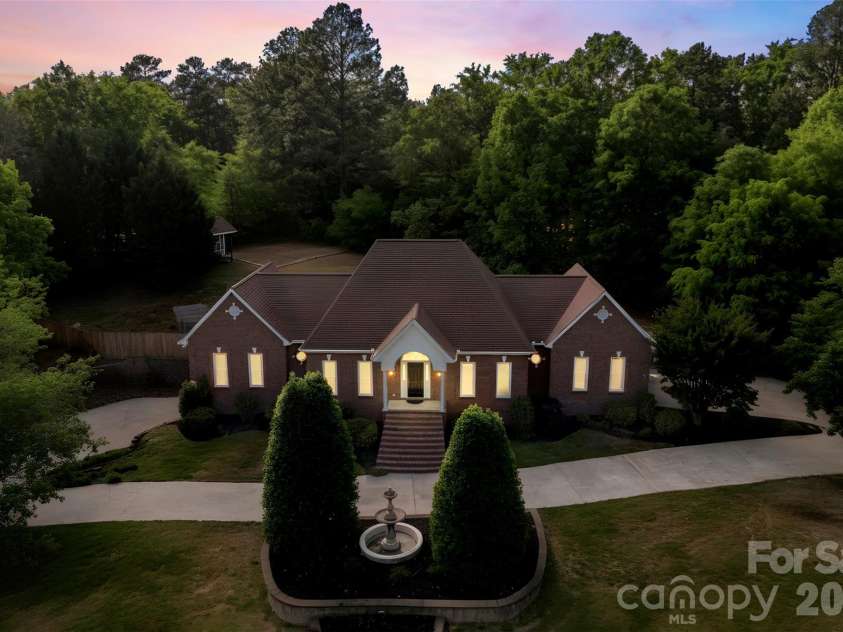 105 Partridge Bluff Drive, Concord, NC 28025.  MLS# CAR4373523, YatesRealty ID 16560. 