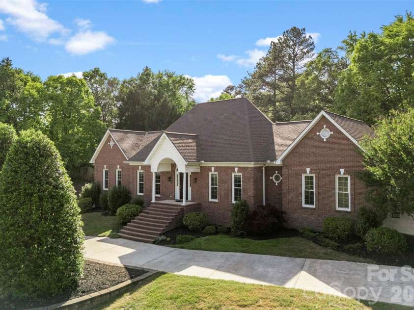 105 Partridge Bluff Drive, Concord, NC 28025.  MLS# CAR4373523, YatesRealty ID 16560. 