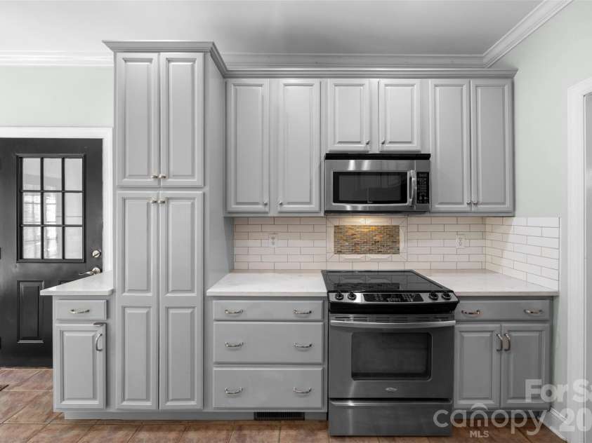 105 Partridge Bluff Drive, Concord, NC 28025.  MLS# CAR4373523, YatesRealty ID 16560. 