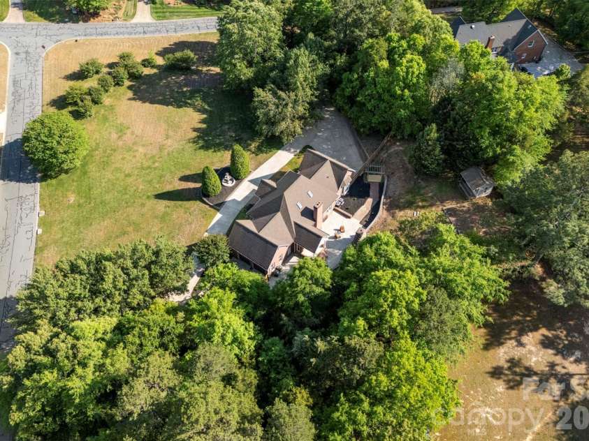 105 Partridge Bluff Drive, Concord, NC 28025.  MLS# CAR4373523, YatesRealty ID 16560. 