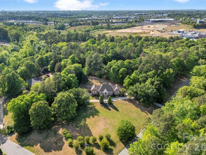 105 Partridge Bluff Drive, Concord, NC 28025.  MLS# CAR4373523, YatesRealty ID 16560. 