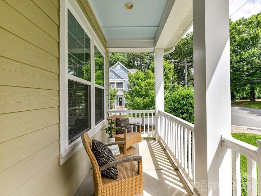 4732 Water Oak Road, Charlotte, NC 28211.  MLS# CAR4264819, YatesRealty ID 16561. 