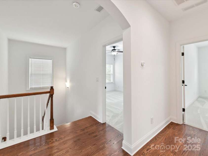 4732 Water Oak Road, Charlotte, NC 28211.  MLS# CAR4264819, YatesRealty ID 16561. 