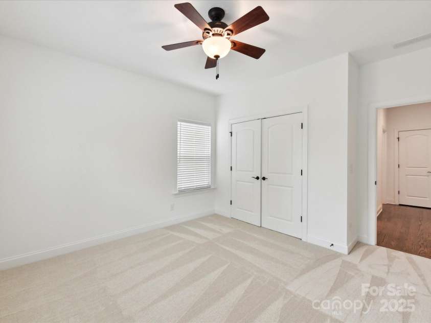 4732 Water Oak Road, Charlotte, NC 28211.  MLS# CAR4264819, YatesRealty ID 16561. 