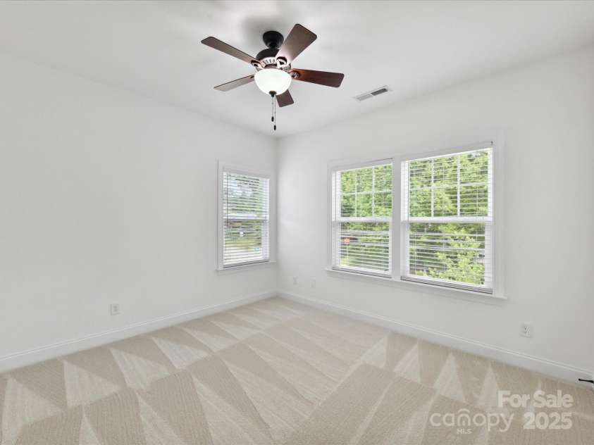 4732 Water Oak Road, Charlotte, NC 28211.  MLS# CAR4264819, YatesRealty ID 16561. 