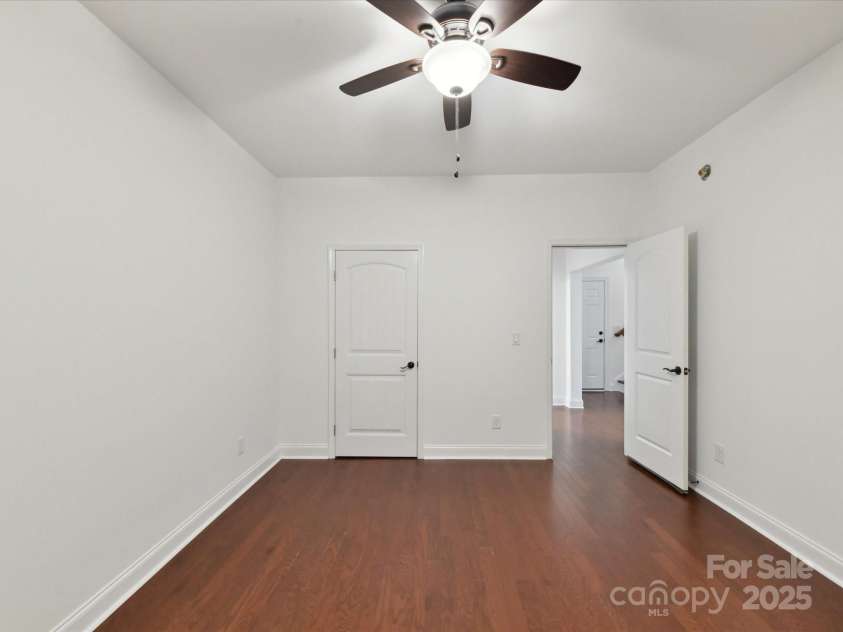 4732 Water Oak Road, Charlotte, NC 28211.  MLS# CAR4264819, YatesRealty ID 16561. 