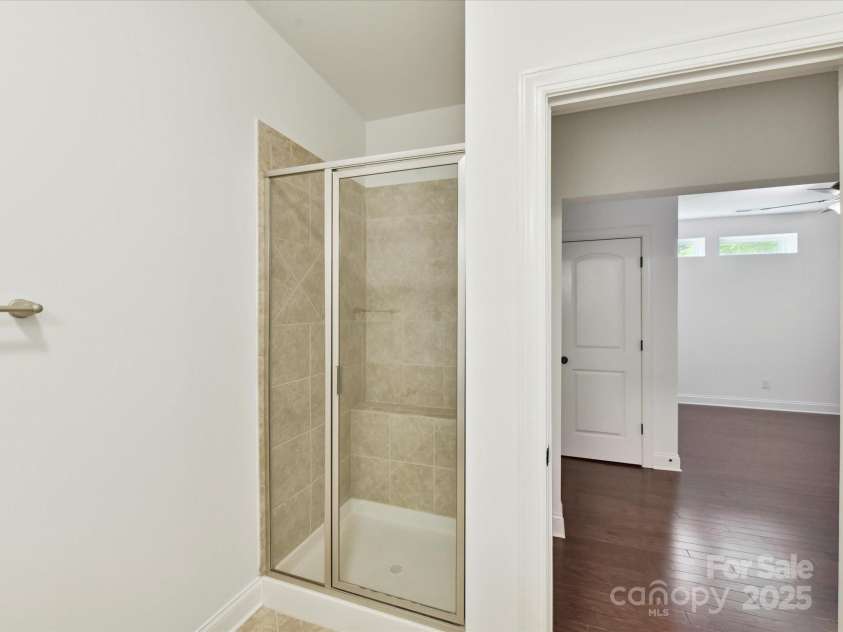 4732 Water Oak Road, Charlotte, NC 28211.  MLS# CAR4264819, YatesRealty ID 16561. 