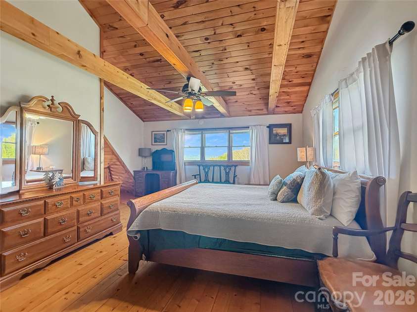 564 Nettles Ridge Road, Banner Elk, NC 28604.  MLS# CAR4374595, YatesRealty ID 16561. 