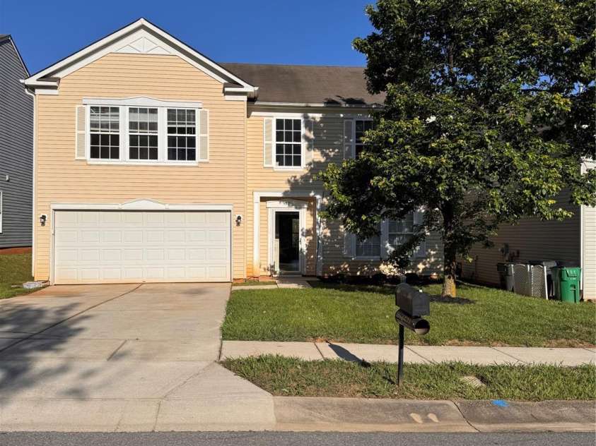 4521 Palustris Court, Charlotte, NC 28269.  MLS# CAR4259563, YatesRealty ID 16562. 