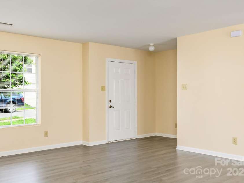 4521 Palustris Court, Charlotte, NC 28269.  MLS# CAR4259563, YatesRealty ID 16562. 