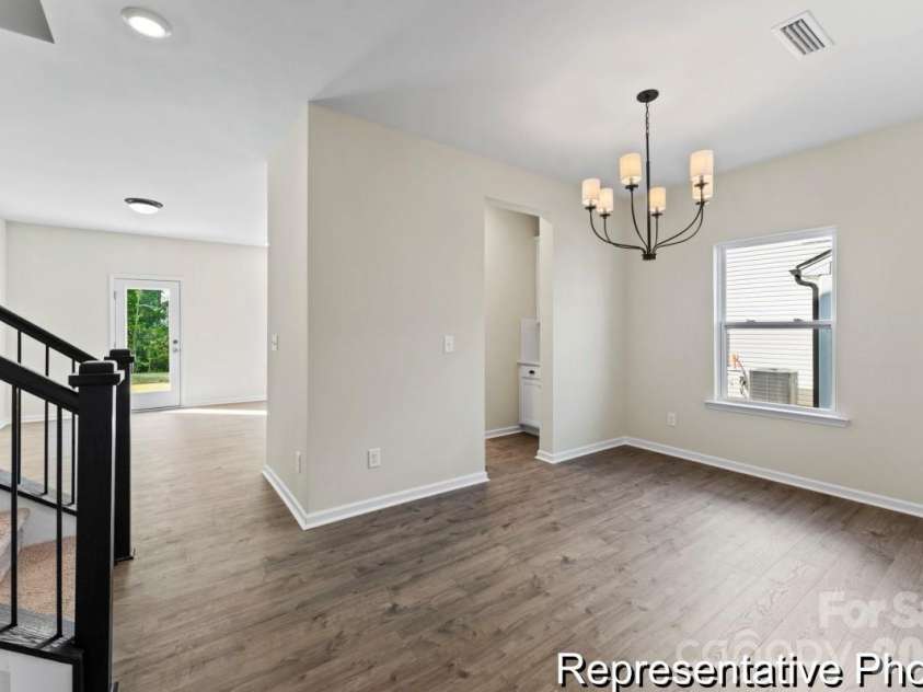 122 Peak View Road, Statesville, NC 28677.  MLS# CAR4374716, YatesRealty ID 16563. 