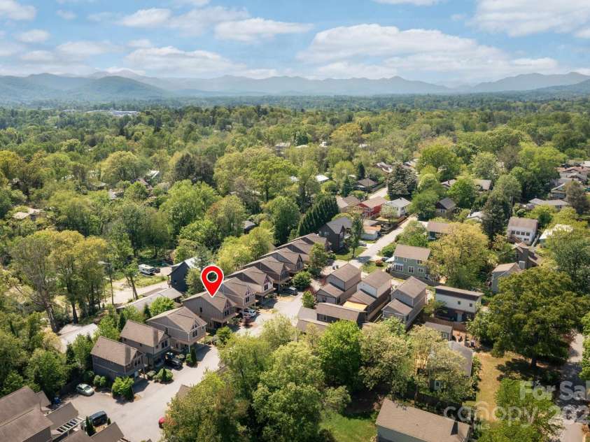 15 Gratitude Drive, Asheville, NC 28806.  MLS# CAR4254992, YatesRealty ID 16563. Half a mile to Haywood