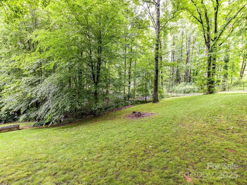218 Point Carpenter Road, Fort Mill, SC 29707.  MLS# CAR4259667, YatesRealty ID 16564. 