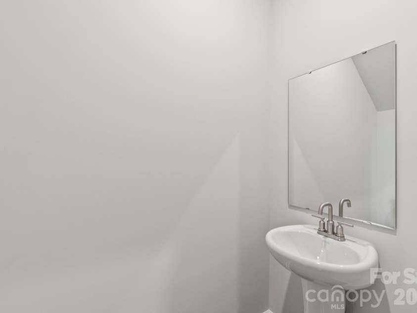 814 Olde England Drive, Lincolnton, NC 28092.  MLS# CAR4373666, YatesRealty ID 16564. Representative Photo