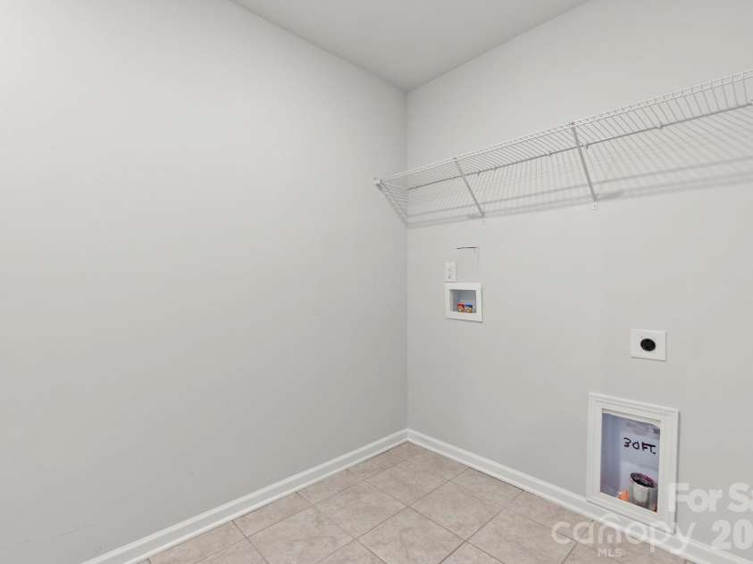 814 Olde England Drive, Lincolnton, NC 28092.  MLS# CAR4373666, YatesRealty ID 16564. Representative Photo