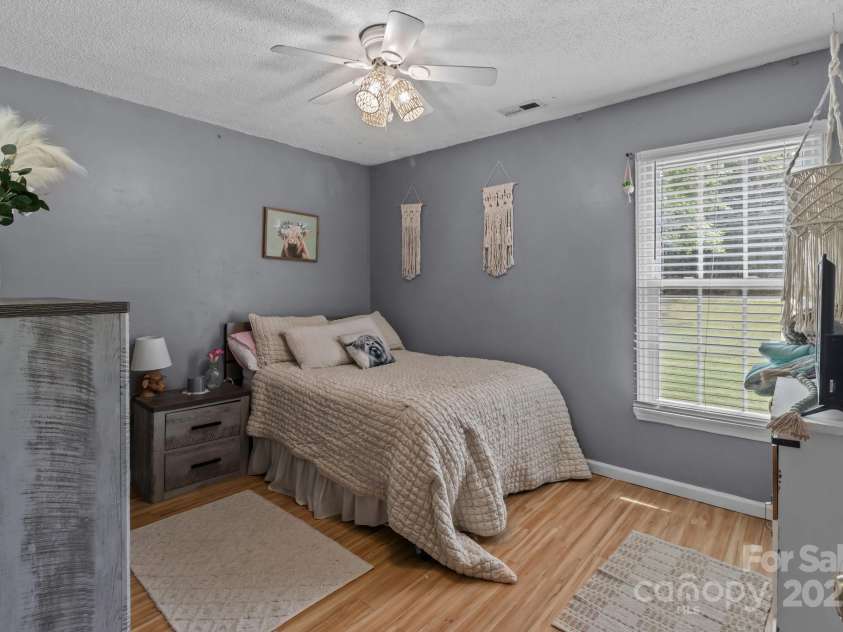 716 Mooresville Road, Salisbury, NC 28144.  MLS# CAR4264419, YatesRealty ID 16565. 