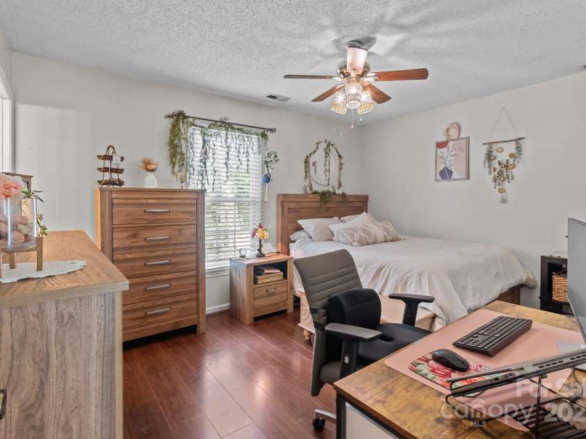 716 Mooresville Road, Salisbury, NC 28144.  MLS# CAR4264419, YatesRealty ID 16565. 