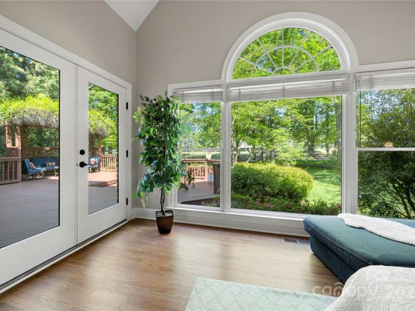 11510 Pine Valley Club Drive, Charlotte, NC 28277.  MLS# CAR4253560, YatesRealty ID 16566. 