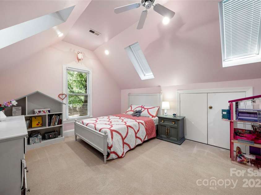 11510 Pine Valley Club Drive, Charlotte, NC 28277.  MLS# CAR4253560, YatesRealty ID 16566. 