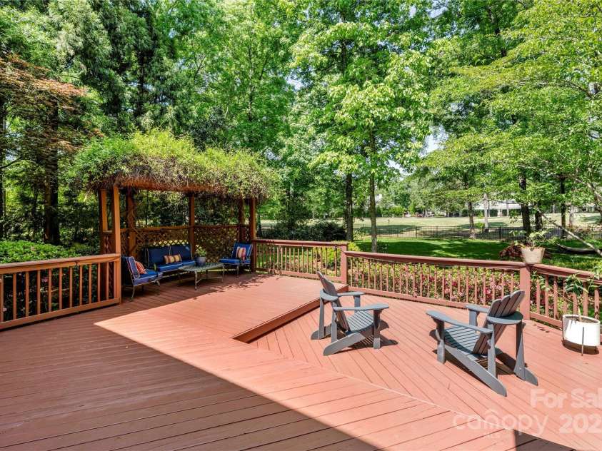 11510 Pine Valley Club Drive, Charlotte, NC 28277.  MLS# CAR4253560, YatesRealty ID 16566. 