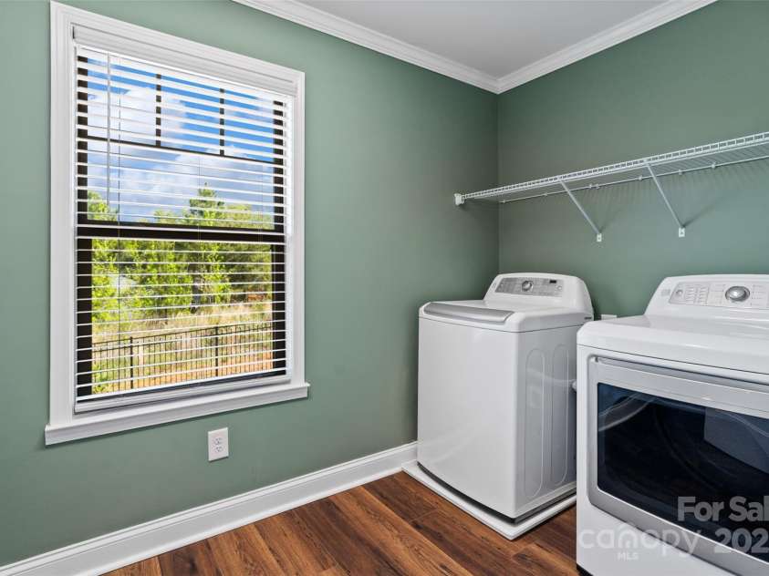 10270 Lakeshore Drive, Lancaster, SC 29720.  MLS# CAR4240067, YatesRealty ID 16567. Laundry Room