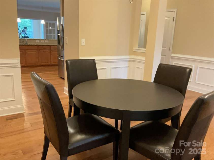 10817 Bere Island Drive, Charlotte, NC 28278.  MLS# CAR4256384, YatesRealty ID 16569. 