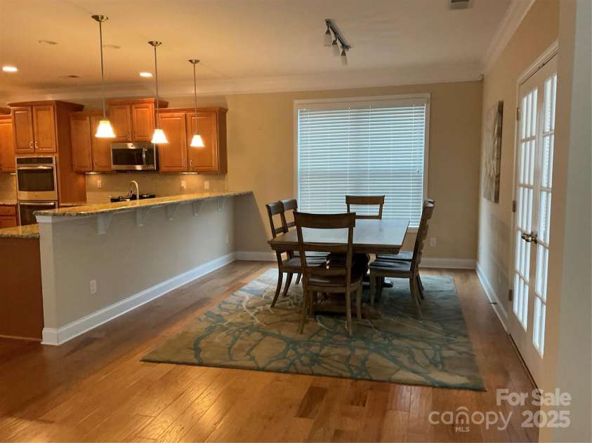 10817 Bere Island Drive, Charlotte, NC 28278.  MLS# CAR4256384, YatesRealty ID 16569. 