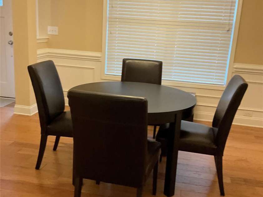 10817 Bere Island Drive, Charlotte, NC 28278.  MLS# CAR4256384, YatesRealty ID 16569. 