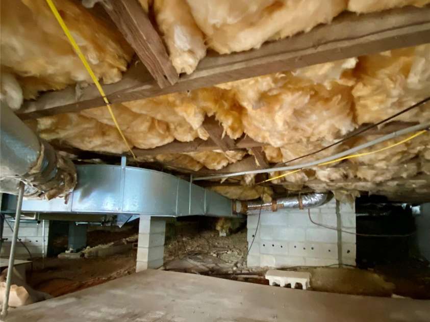 306 US Hwy 70A E Highway, Hildebran, NC 28637.  MLS# CAR4343164, YatesRealty ID 1657. LOOKING FROM BASEMENT INTO CRAWL SPACE