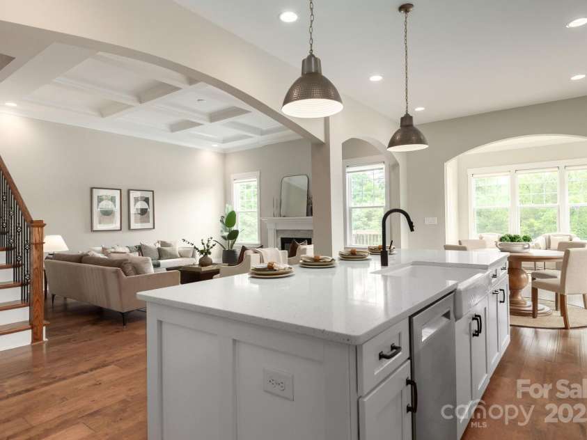 3009 Ocaso Court, Matthews, NC 28104.  MLS# CAR4264025, YatesRealty ID 16570. 