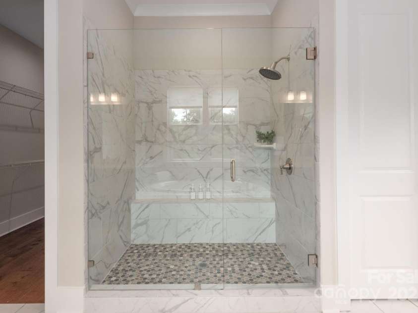 3009 Ocaso Court, Matthews, NC 28104.  MLS# CAR4264025, YatesRealty ID 16570. 