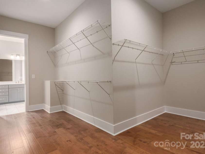 3009 Ocaso Court, Matthews, NC 28104.  MLS# CAR4264025, YatesRealty ID 16570. 