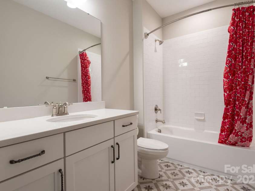 3009 Ocaso Court, Matthews, NC 28104.  MLS# CAR4264025, YatesRealty ID 16570. 