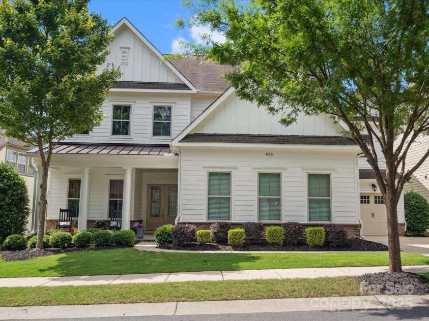 435 Galbreath Court, Fort Mill, SC 29708.  MLS# CAR4261565, YatesRealty ID 16571. The only Maxwell floor plan in Brayden  &  newly painted 2025