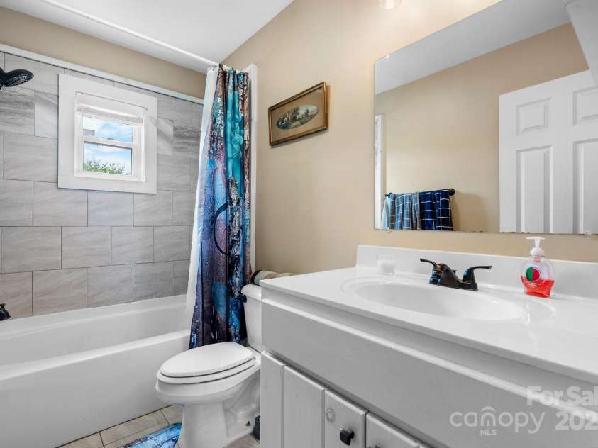5063 Dysartsville Road, Morganton, NC 28655.  MLS# CAR4260262, YatesRealty ID 16572. 