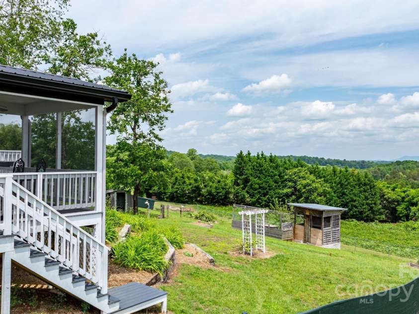 5063 Dysartsville Road, Morganton, NC 28655.  MLS# CAR4260262, YatesRealty ID 16572. 