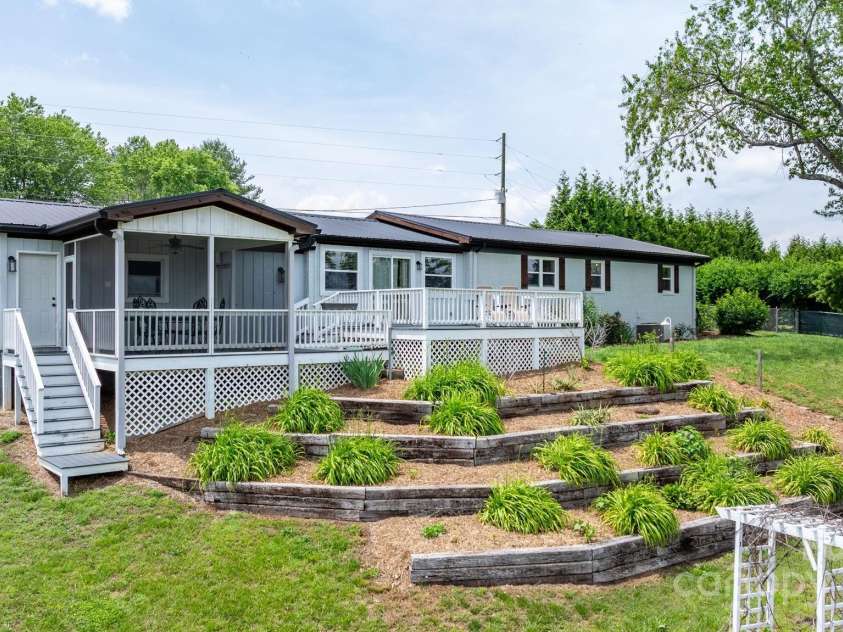 5063 Dysartsville Road, Morganton, NC 28655.  MLS# CAR4260262, YatesRealty ID 16572. 