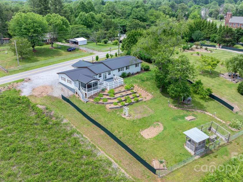 5063 Dysartsville Road, Morganton, NC 28655.  MLS# CAR4260262, YatesRealty ID 16572. 