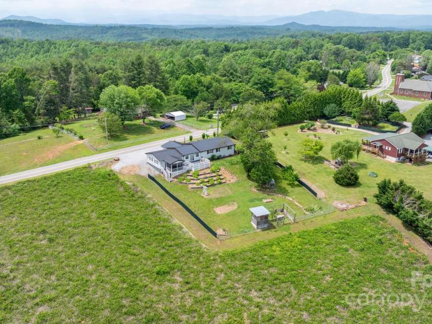 5063 Dysartsville Road, Morganton, NC 28655.  MLS# CAR4260262, YatesRealty ID 16572. 