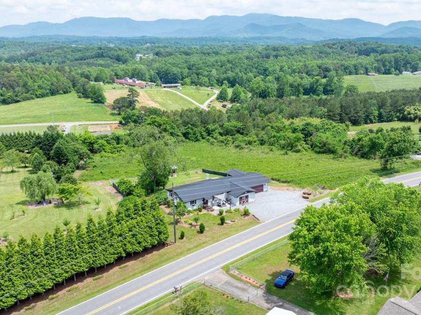 5063 Dysartsville Road, Morganton, NC 28655.  MLS# CAR4260262, YatesRealty ID 16572. 
