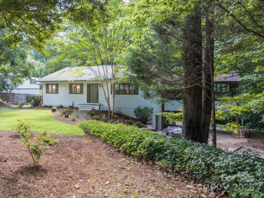 317 Belwood Drive, Belmont, NC 28012.  MLS# CAR4239715, YatesRealty ID 16573. 
