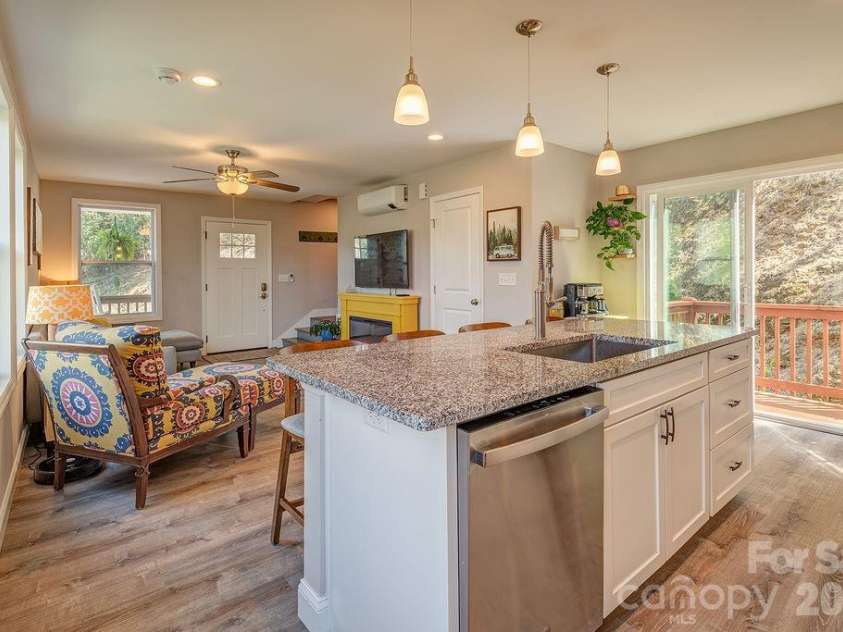 343 Garren Creek Road, Fairview, NC 28730.  MLS# CAR4362044, YatesRealty ID 16574. 