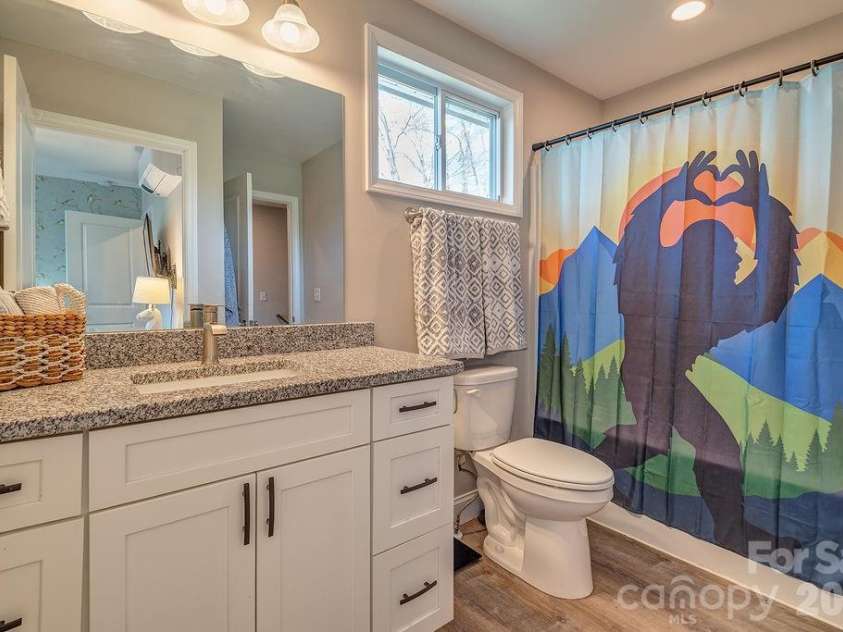 343 Garren Creek Road, Fairview, NC 28730.  MLS# CAR4362044, YatesRealty ID 16574. 