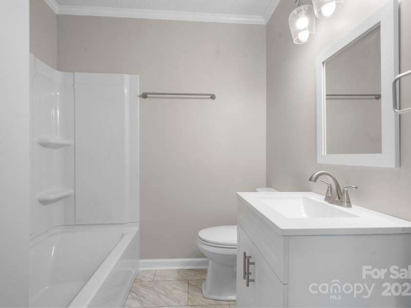 3992 / 3996 Dug Hill Road, Lenoir, NC 28645.  MLS# CAR4236020, YatesRealty ID 16576. 