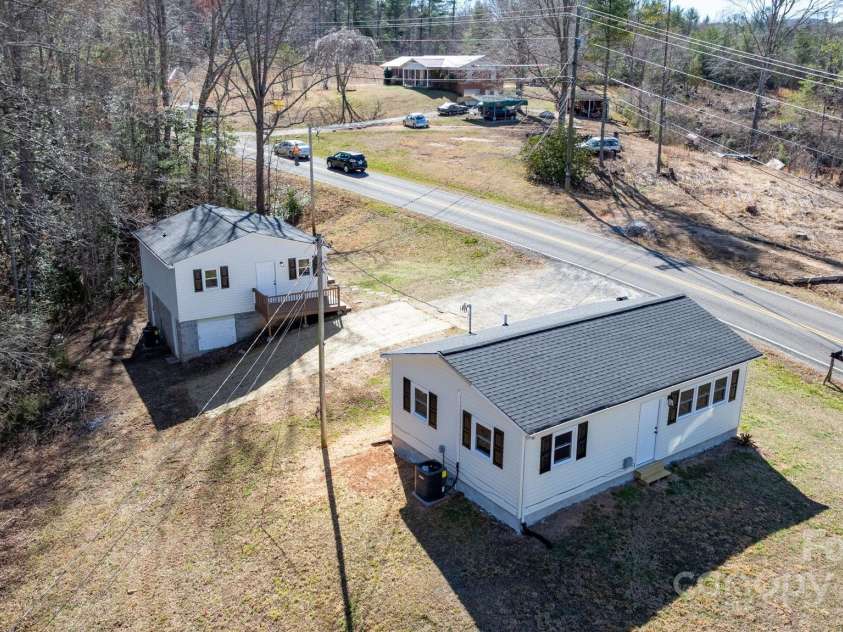 3992 / 3996 Dug Hill Road, Lenoir, NC 28645.  MLS# CAR4236020, YatesRealty ID 16576. 