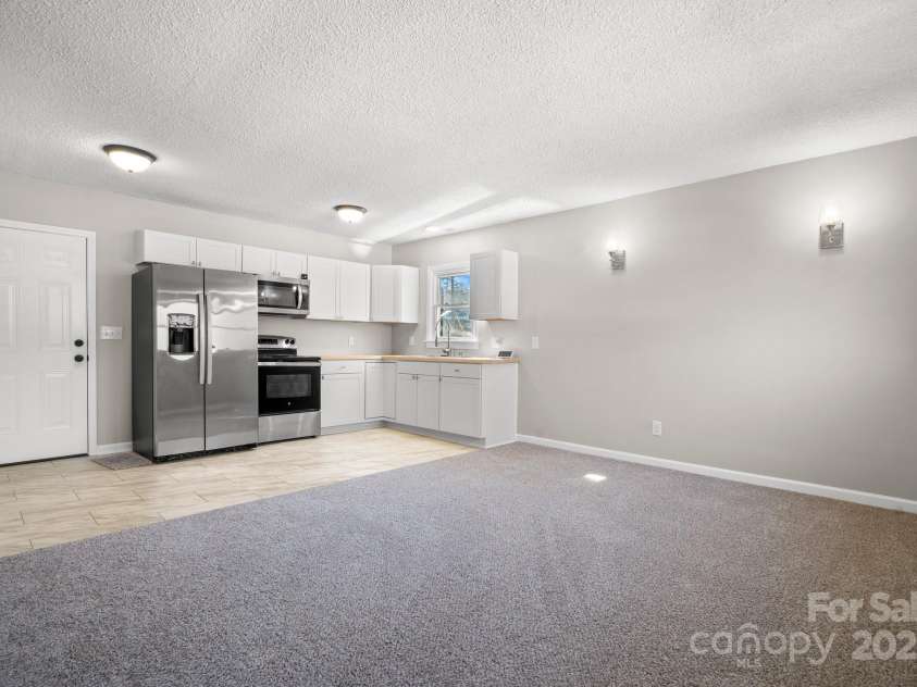 3992 / 3996 Dug Hill Road, Lenoir, NC 28645.  MLS# CAR4236020, YatesRealty ID 16576. 