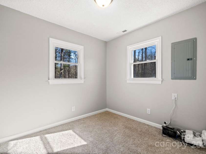 3992 / 3996 Dug Hill Road, Lenoir, NC 28645.  MLS# CAR4236020, YatesRealty ID 16576. 