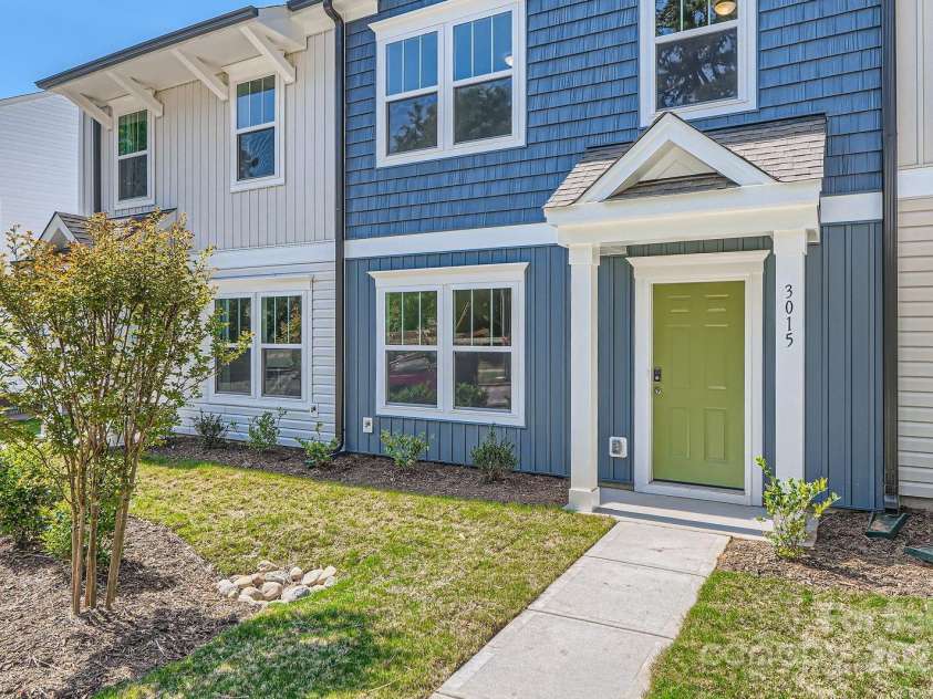 3015 Howell Mill Road, Charlotte, NC 28208.  MLS# CAR4249873, YatesRealty ID 16577. 