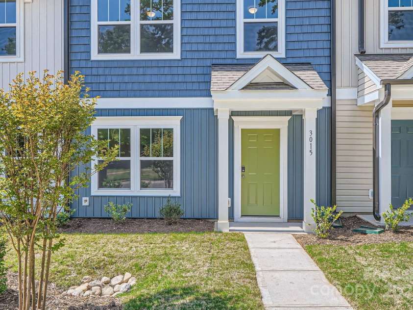 3015 Howell Mill Road, Charlotte, NC 28208.  MLS# CAR4249873, YatesRealty ID 16577. 