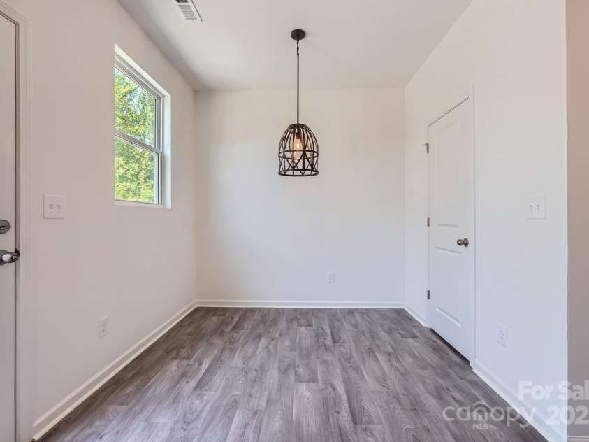 3015 Howell Mill Road, Charlotte, NC 28208.  MLS# CAR4249873, YatesRealty ID 16577. 